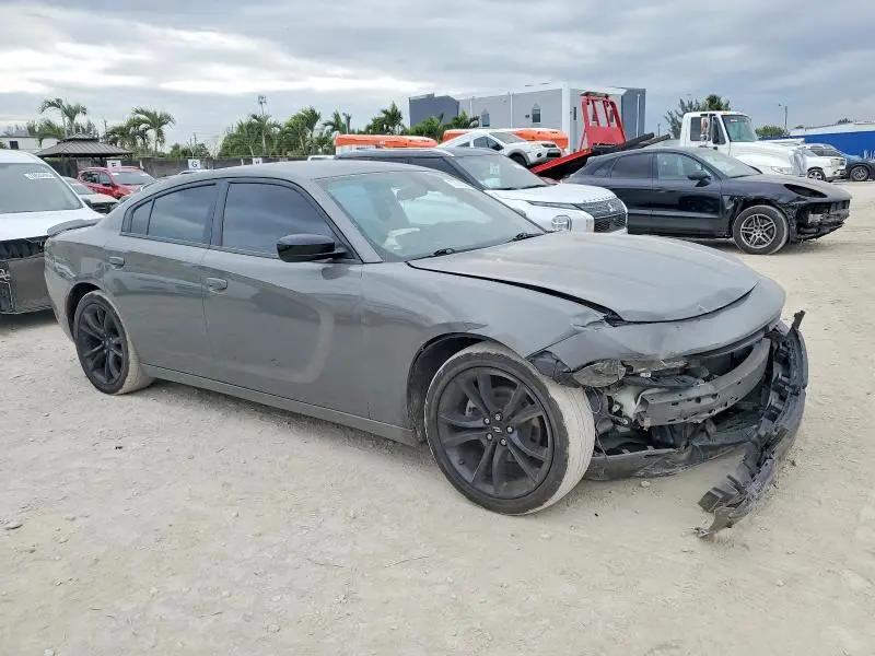 2018 DODGE CHARGER SXT  