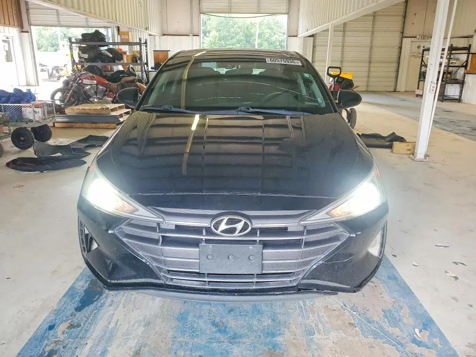 2019 HYUNDAI ELANTRA SEL  