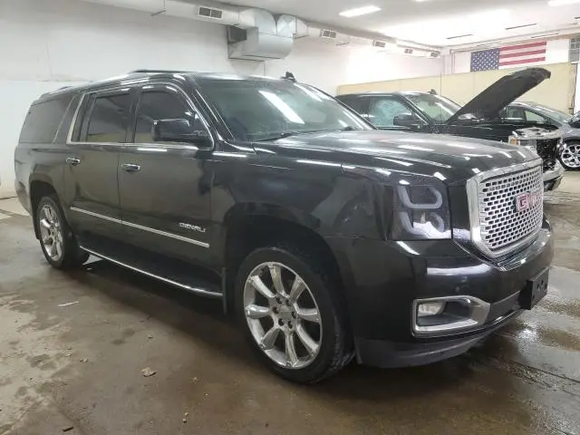 2017 GMC YUKON XL DENALI  