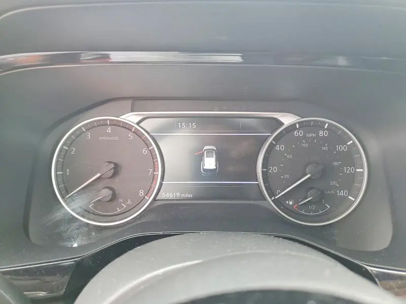2022 NISSAN PATHFINDER SL  