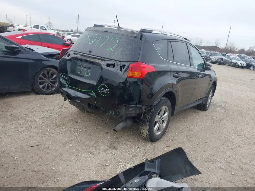 2015 TOYOTA RAV4 XLE