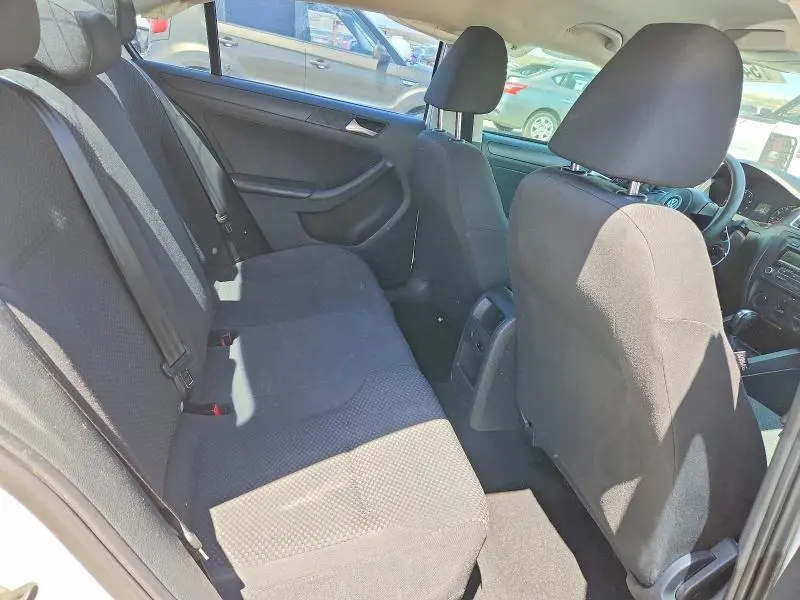2013 VOLKSWAGEN JETTA BASE  