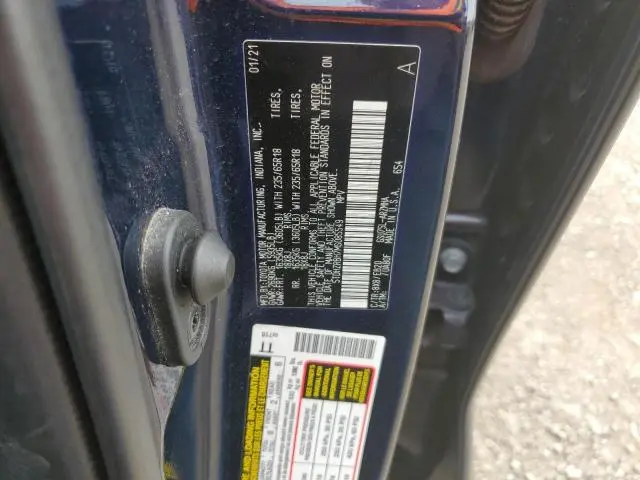 2021 TOYOTA HIGHLANDER XLE  