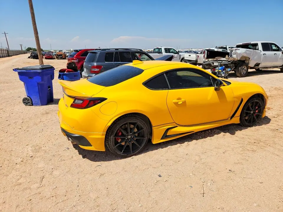 2026 TOYOTA GR 86 YUZU EDITION  