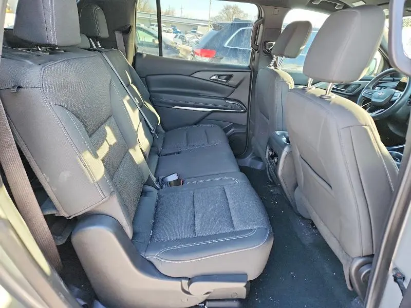 2024 CHEVROLET TRAVERSE LS  