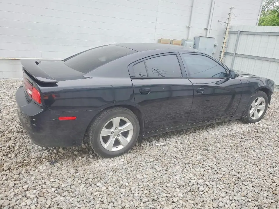 2014 DODGE CHARGER SE  