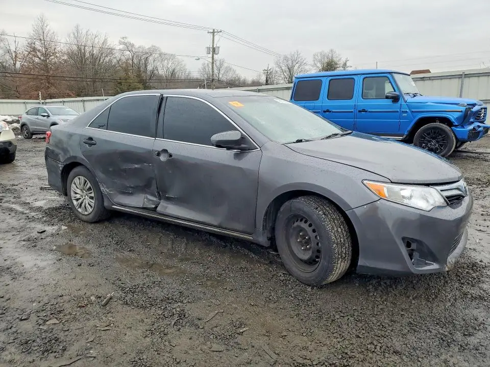2012 TOYOTA CAMRY LE  