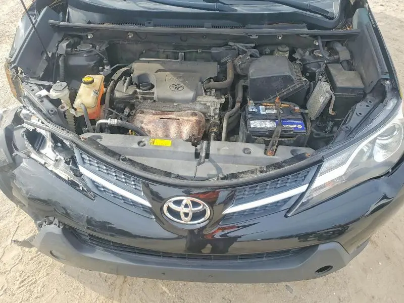 2014 TOYOTA RAV4 XLE  