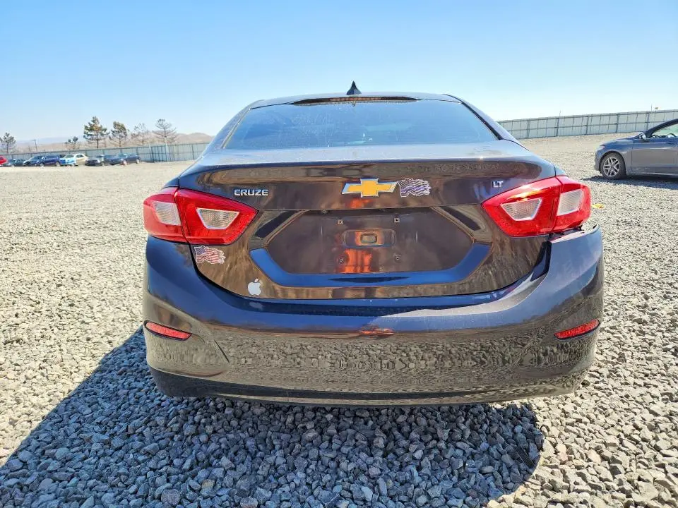 2017 CHEVROLET CRUZE LT  