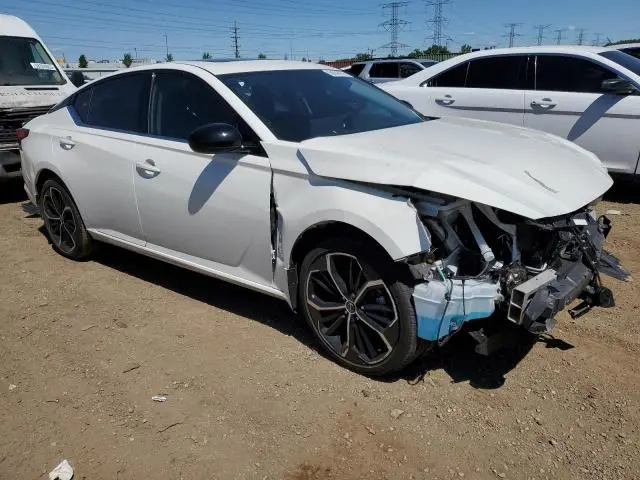 2023 NISSAN ALTIMA SR  