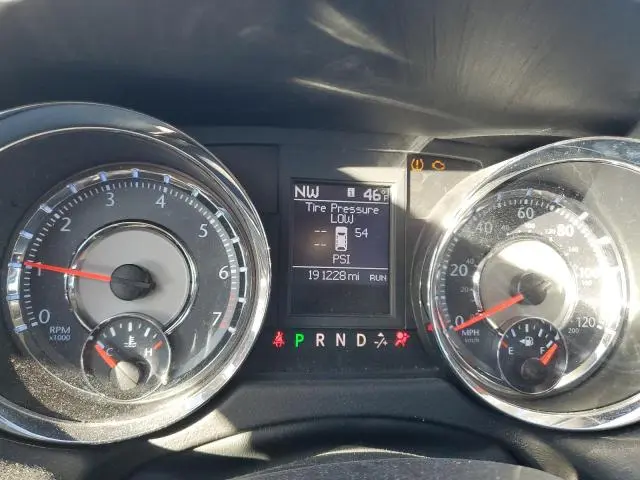 2011 CHRYSLER TOWN & COUNTRY TOURING L  