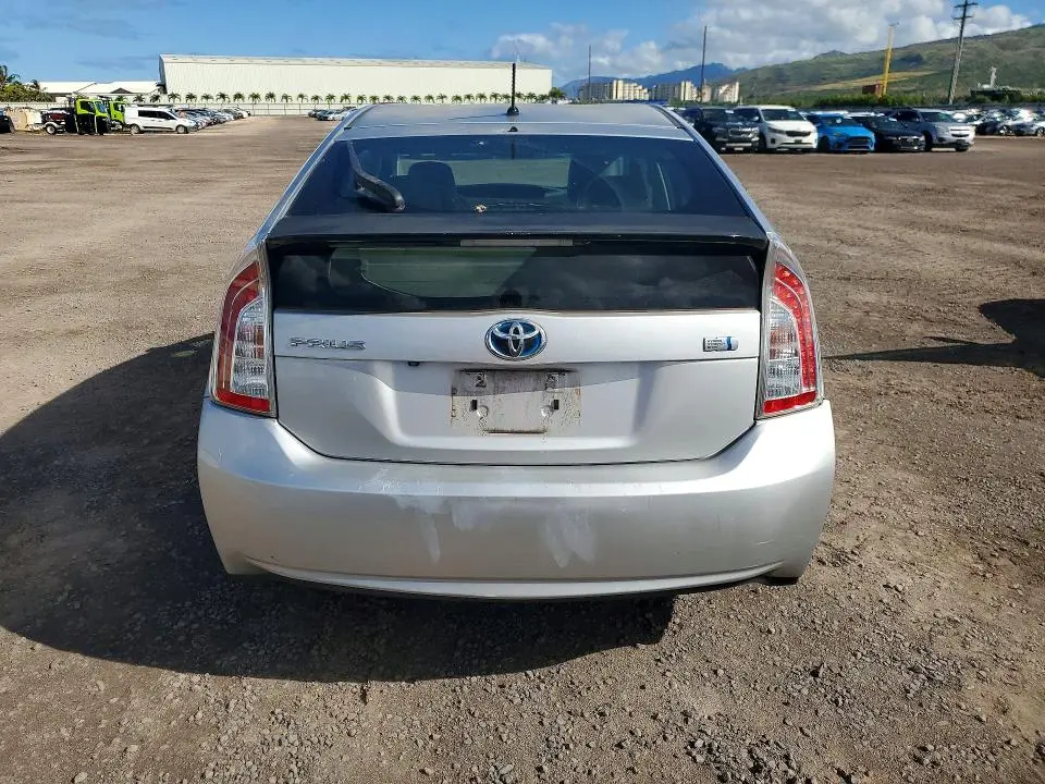 2013 TOYOTA PRIUS ONE  