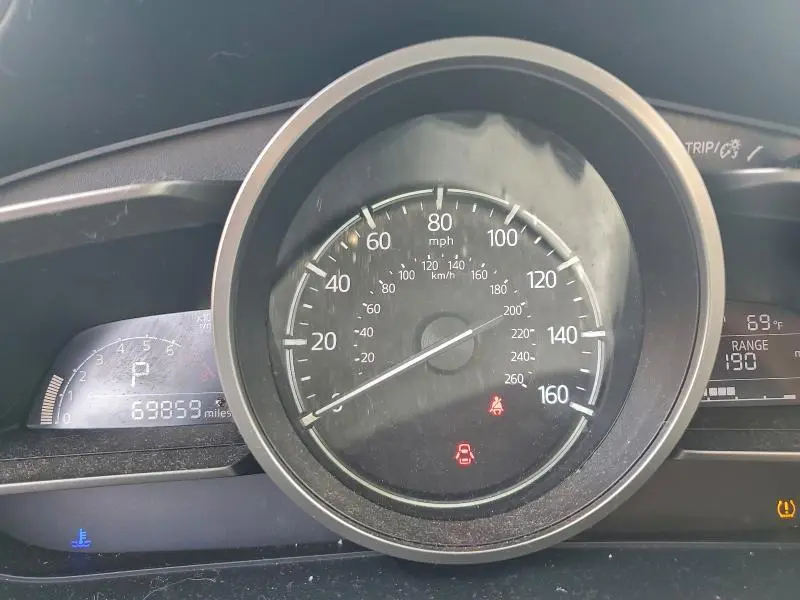 2017 MAZDA 3 TOURING  