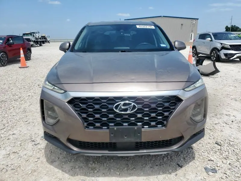 2019 HYUNDAI SANTA FE SE  