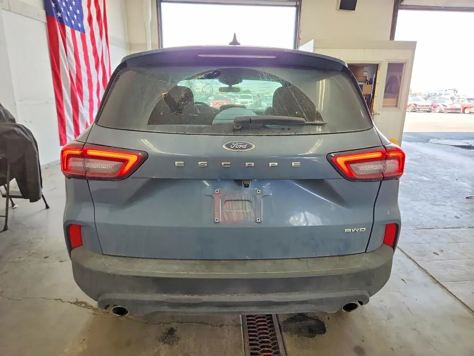 2025 FORD ESCAPE ST LINE  