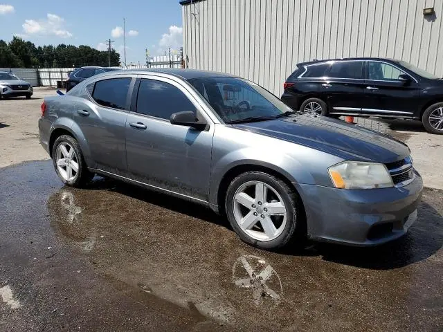 2013 DODGE AVENGER SE  
