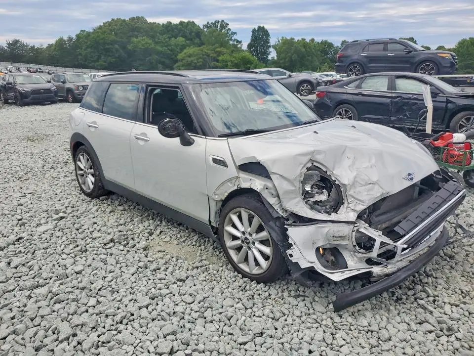 2019 MINI COOPER CLUBMAN  