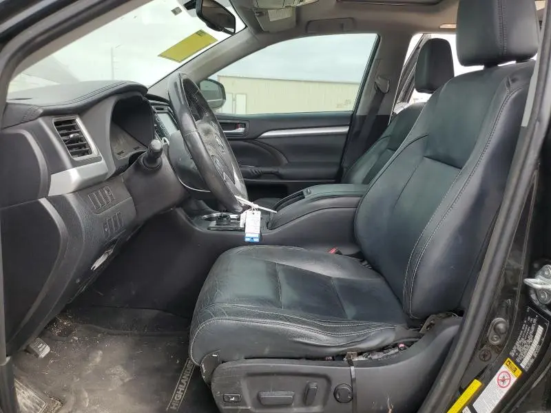 2015 TOYOTA HIGHLANDER XLE  