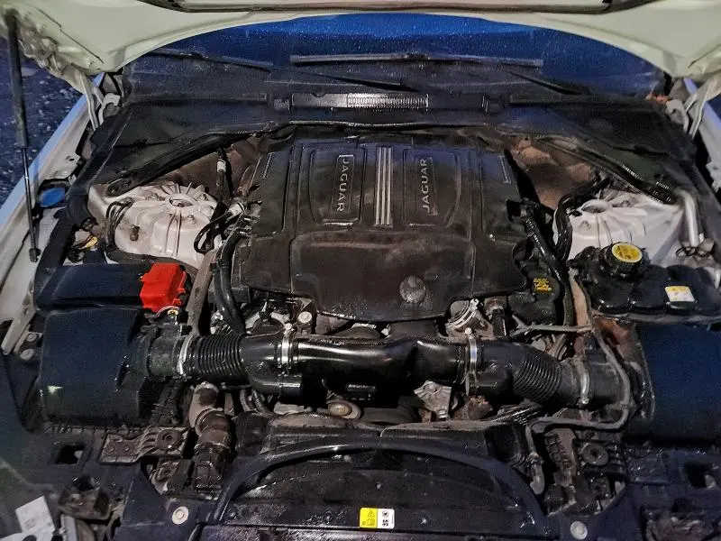 2017 JAGUAR XE FIRST EDITION  