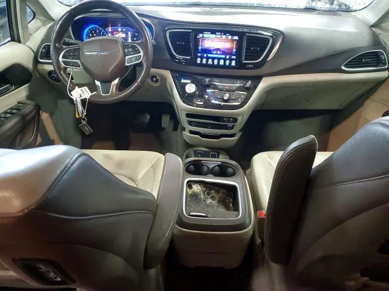 2017 CHRYSLER PACIFICA TOURING L PLUS  