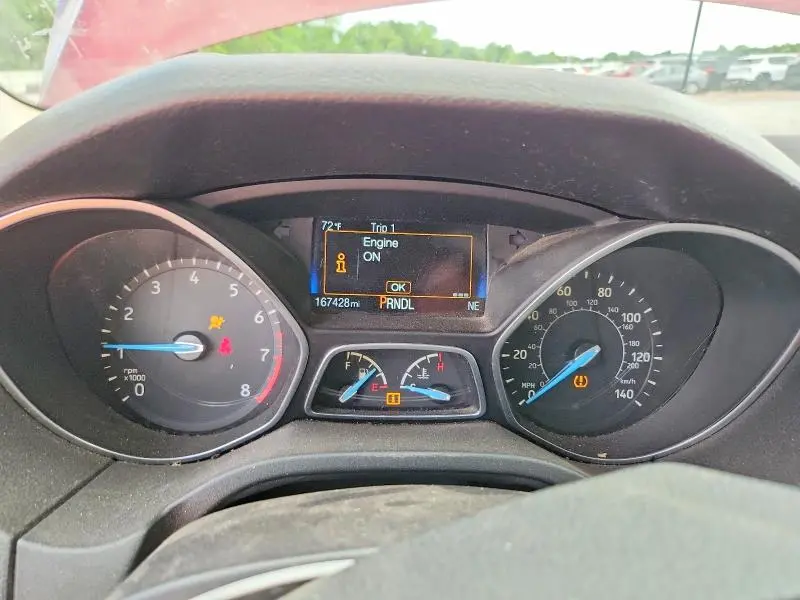 2015 FORD FOCUS SE  