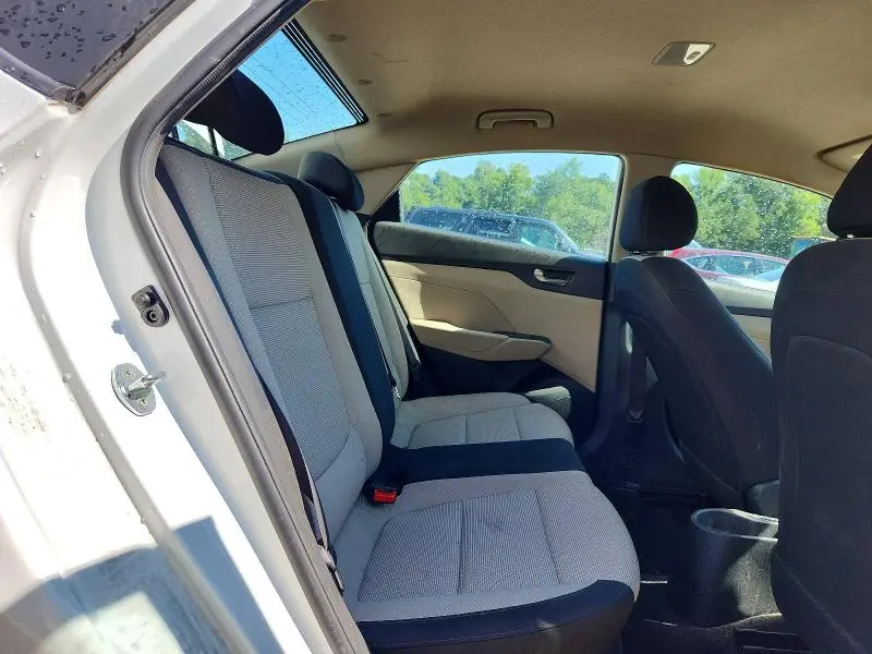 2022 HYUNDAI ACCENT SE  