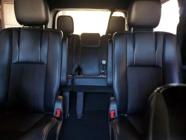 2015 CHRYSLER TOWN & COUNTRY S  