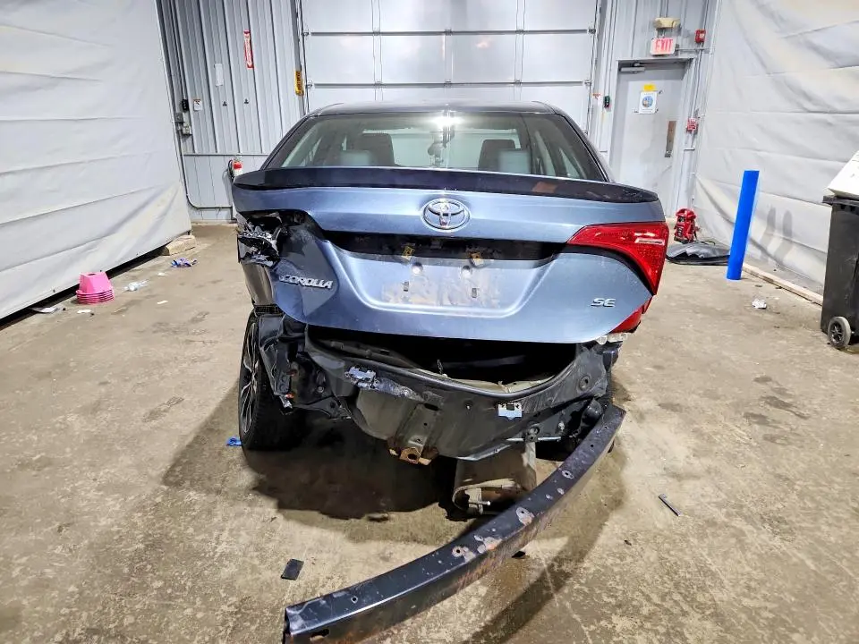 2017 TOYOTA COROLLA SE  