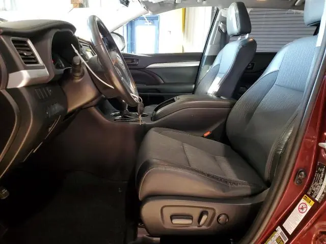 2015 TOYOTA HIGHLANDER LE  