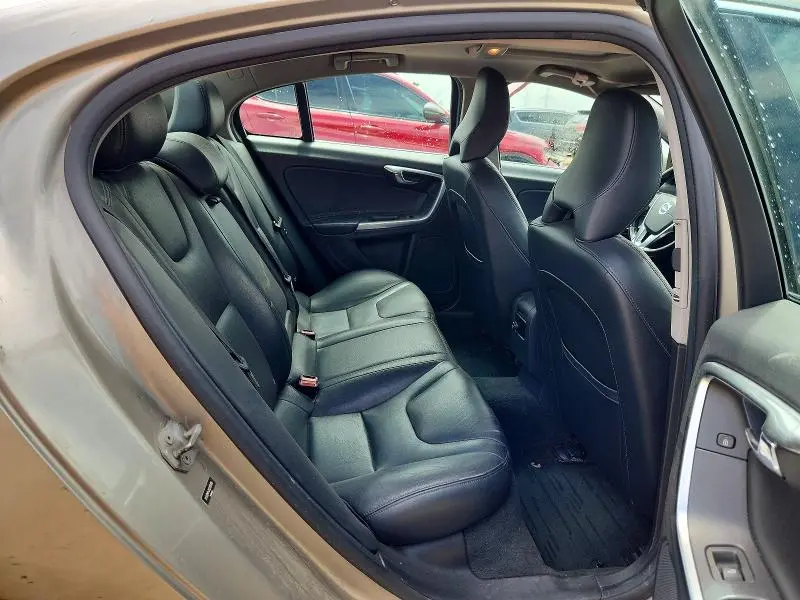 2016 VOLVO S60 PREMIER  