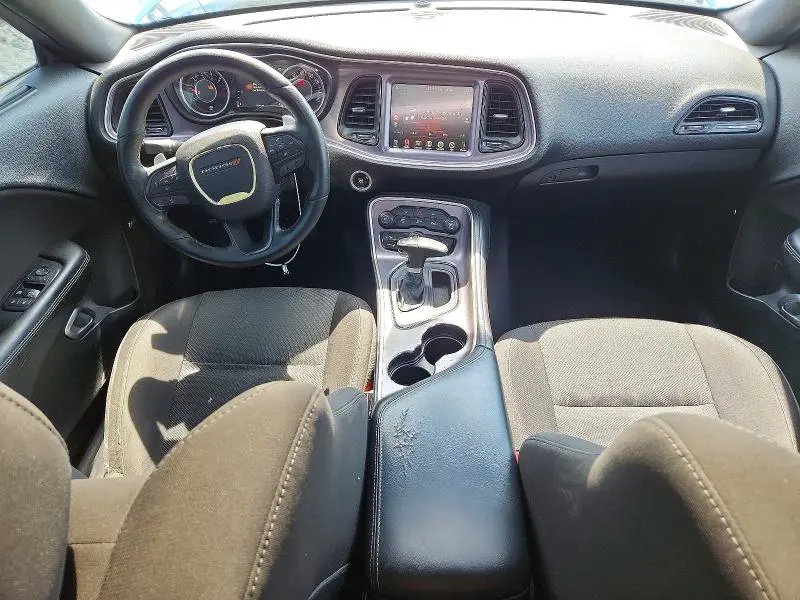 2015 DODGE CHALLENGER SXT  