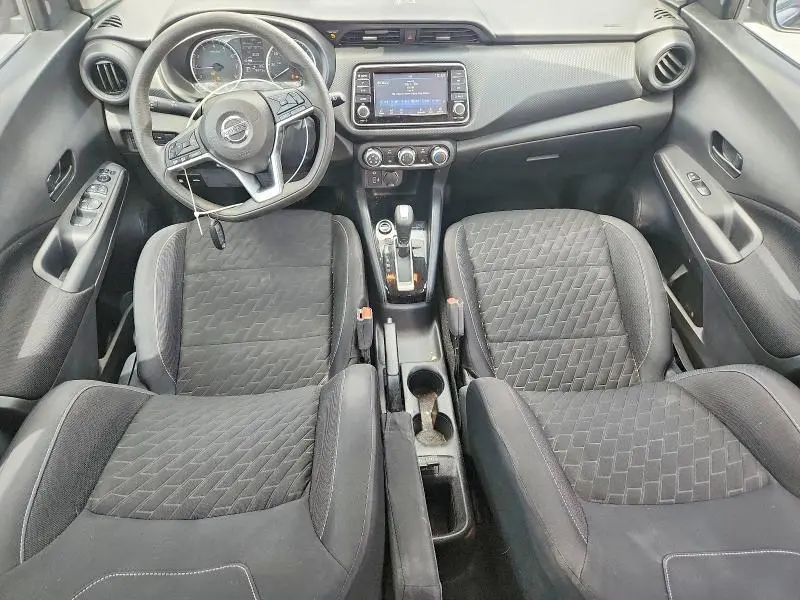 2021 NISSAN KICKS S  