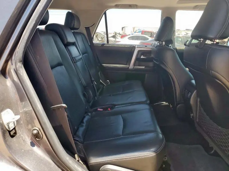 2015 TOYOTA 4RUNNER SR5  