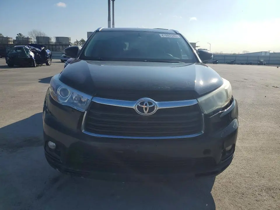2015 TOYOTA HIGHLANDER XLE  