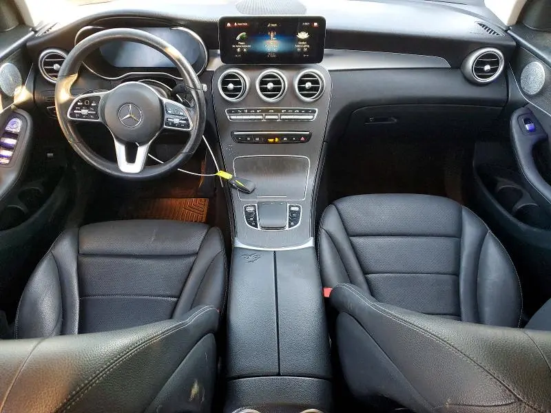 2020 MERCEDES-BENZ GLC 300  