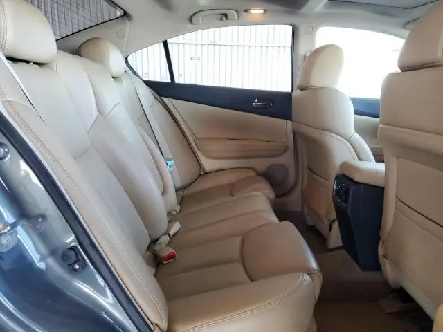 2011 NISSAN MAXIMA S  