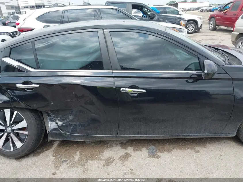 2021 NISSAN ALTIMA SV FWD