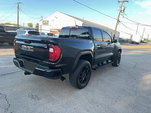 2024 GMC CANYON DENALI  