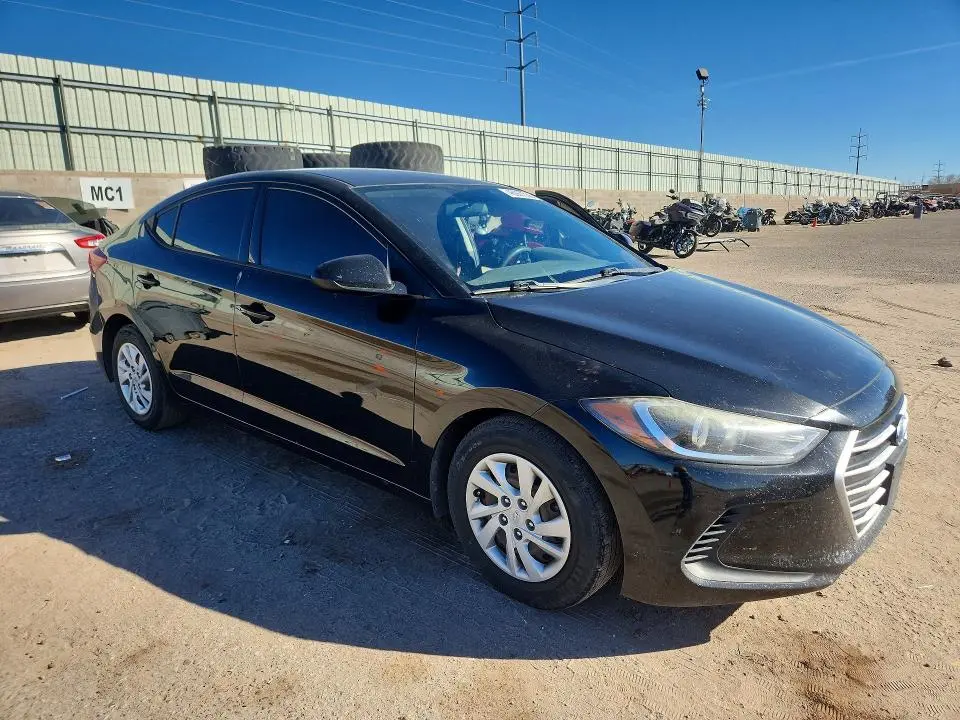 2018 HYUNDAI ELANTRA SE  