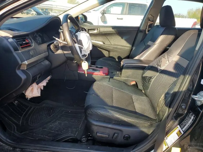 2012 TOYOTA CAMRY SE  