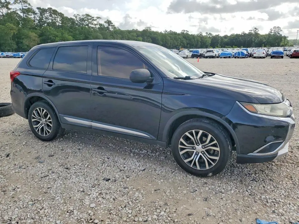 2017 MITSUBISHI OUTLANDER ES  