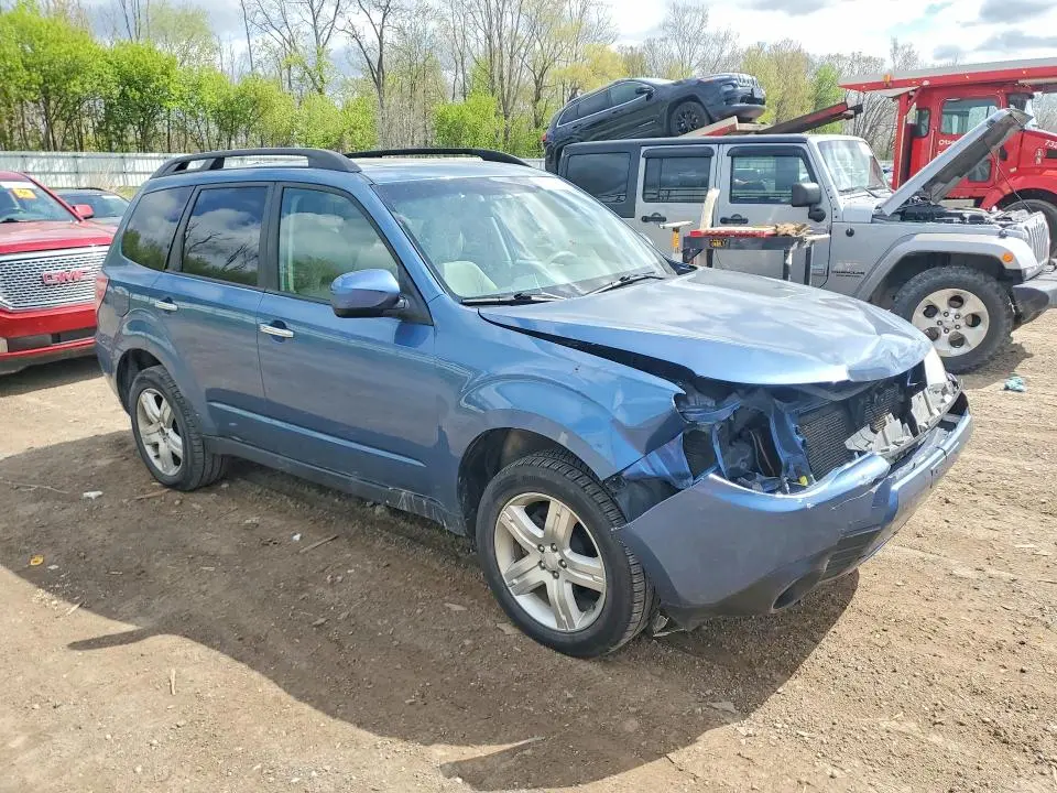 2010 SUBARU FORESTER   