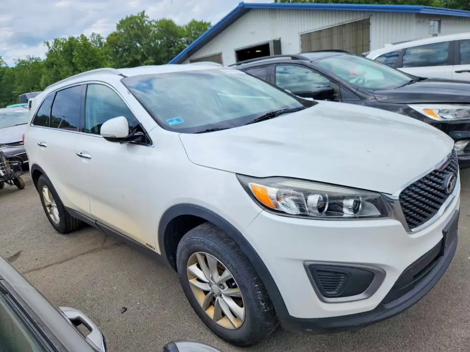 2016 KIA SORENTO LX  