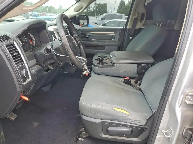 2017 RAM 1500 SLT  