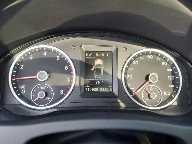 2010 VOLKSWAGEN TIGUAN SE  
