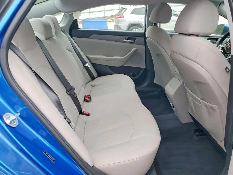 2019 HYUNDAI SONATA SE  
