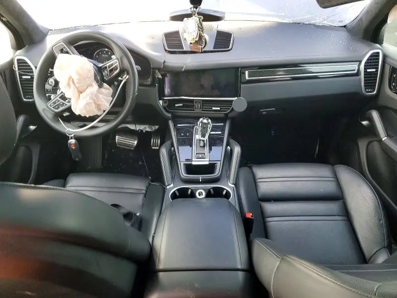 2019 PORSCHE CAYENNE TURBO  