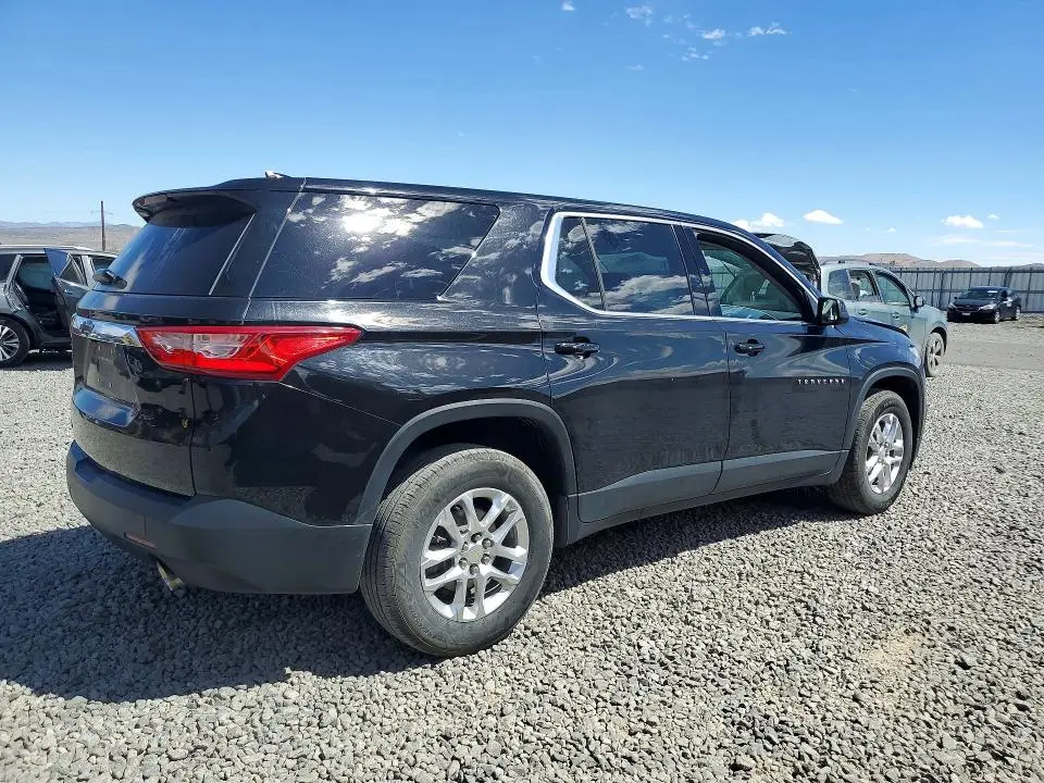 2021 CHEVROLET TRAVERSE LS  