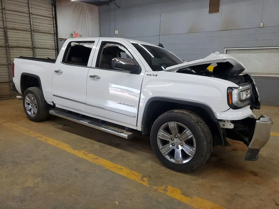 2017 GMC SIERRA K1500 SLT  