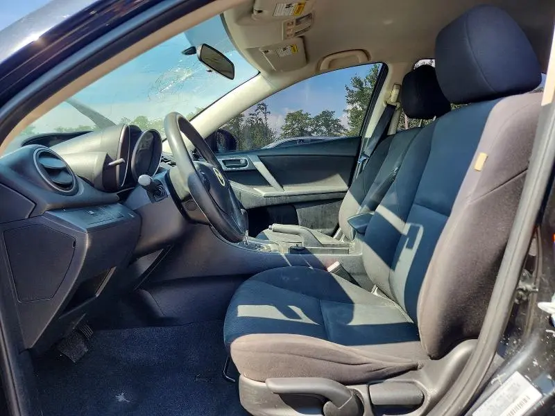2011 MAZDA 3 I  